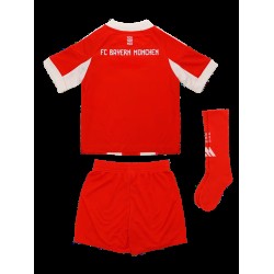 Kit local niño Bayern Múnich 2025/26