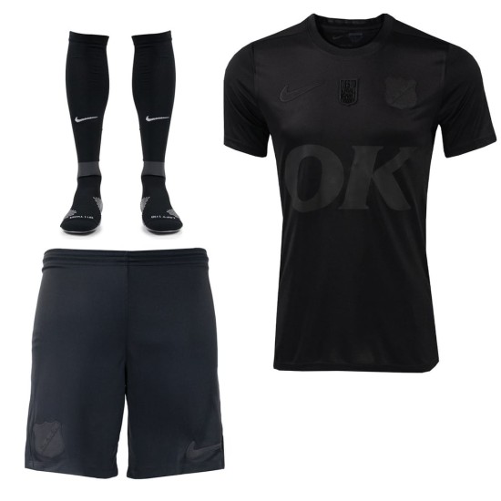 Conjunto visitante niño NAC Breda 2025/26