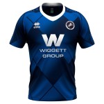 Camiseta Prepartido Local de Millwall 2024/25 para Hombres Camiseta Prepartido Local de Millwall 2024/25 para Hombres