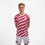 Camiseta de Calentamiento Local de Bristol City 2024/25 para Hombres